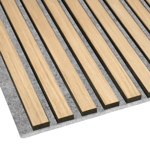 Akustikpaneele - Lamellendekor Eiche Natur mit grauem Filz